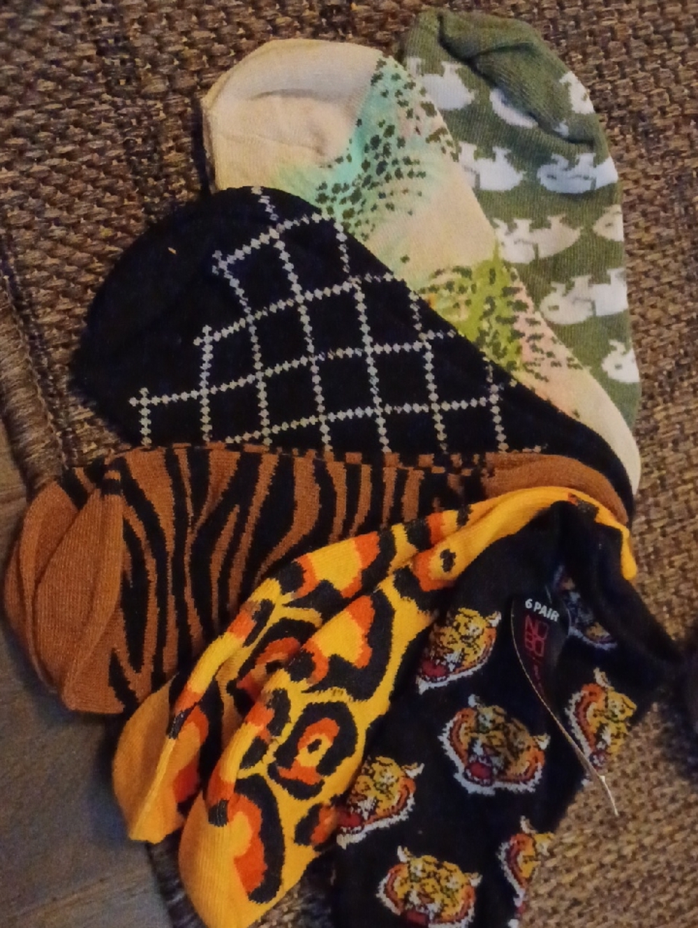 Mixed Pattern No-Show Socks Set - Tigers, Leopard, Stripes, Argyle